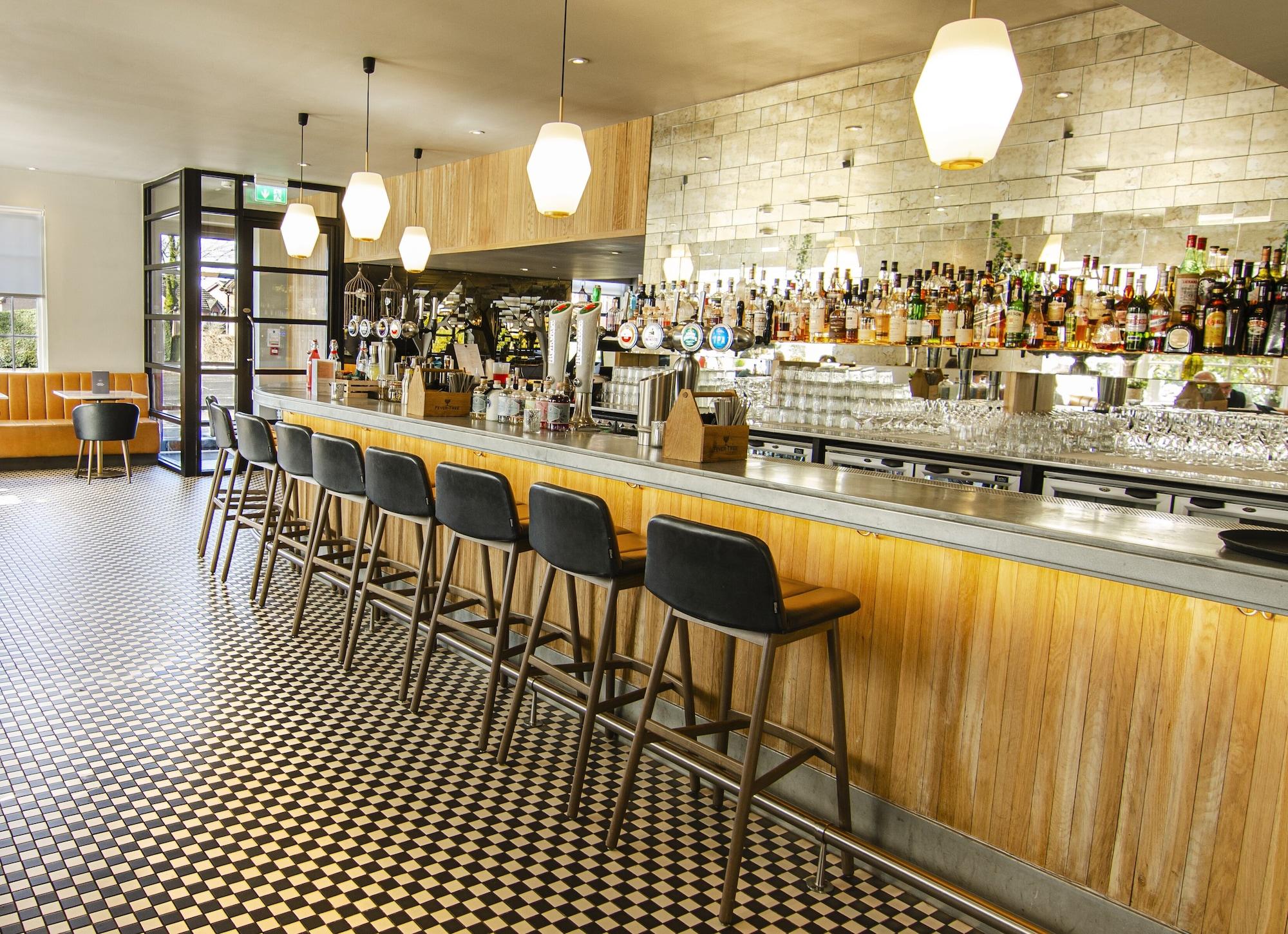 Bar/Salón Strathaven Hotel