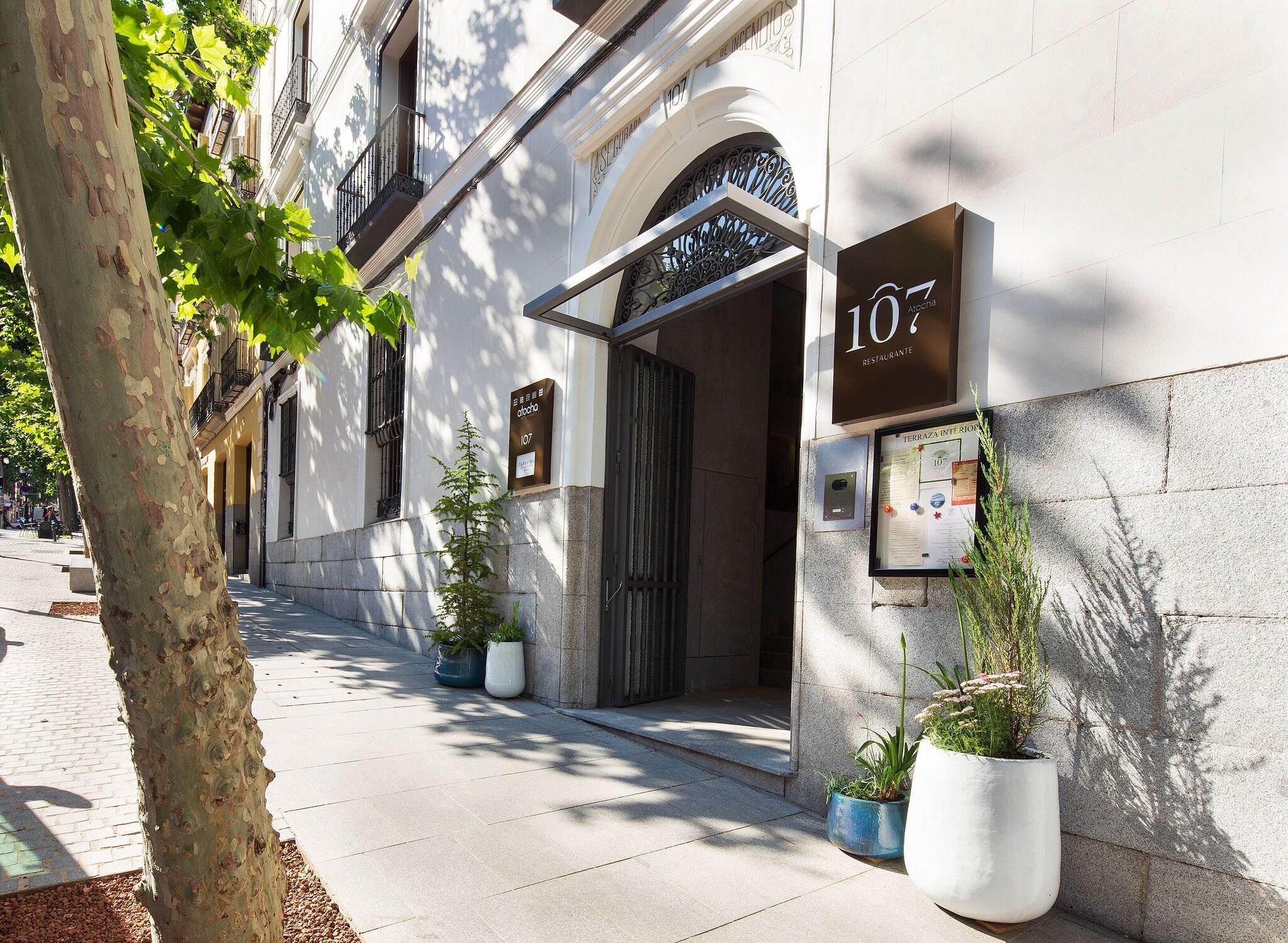 Vista Exterior Atocha Hotel Madrid, Tapestry Collection by Hilton