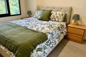 Alquiler Vacacional - Stylish & Central Healesville Apartment with Leafy Views & Balcony