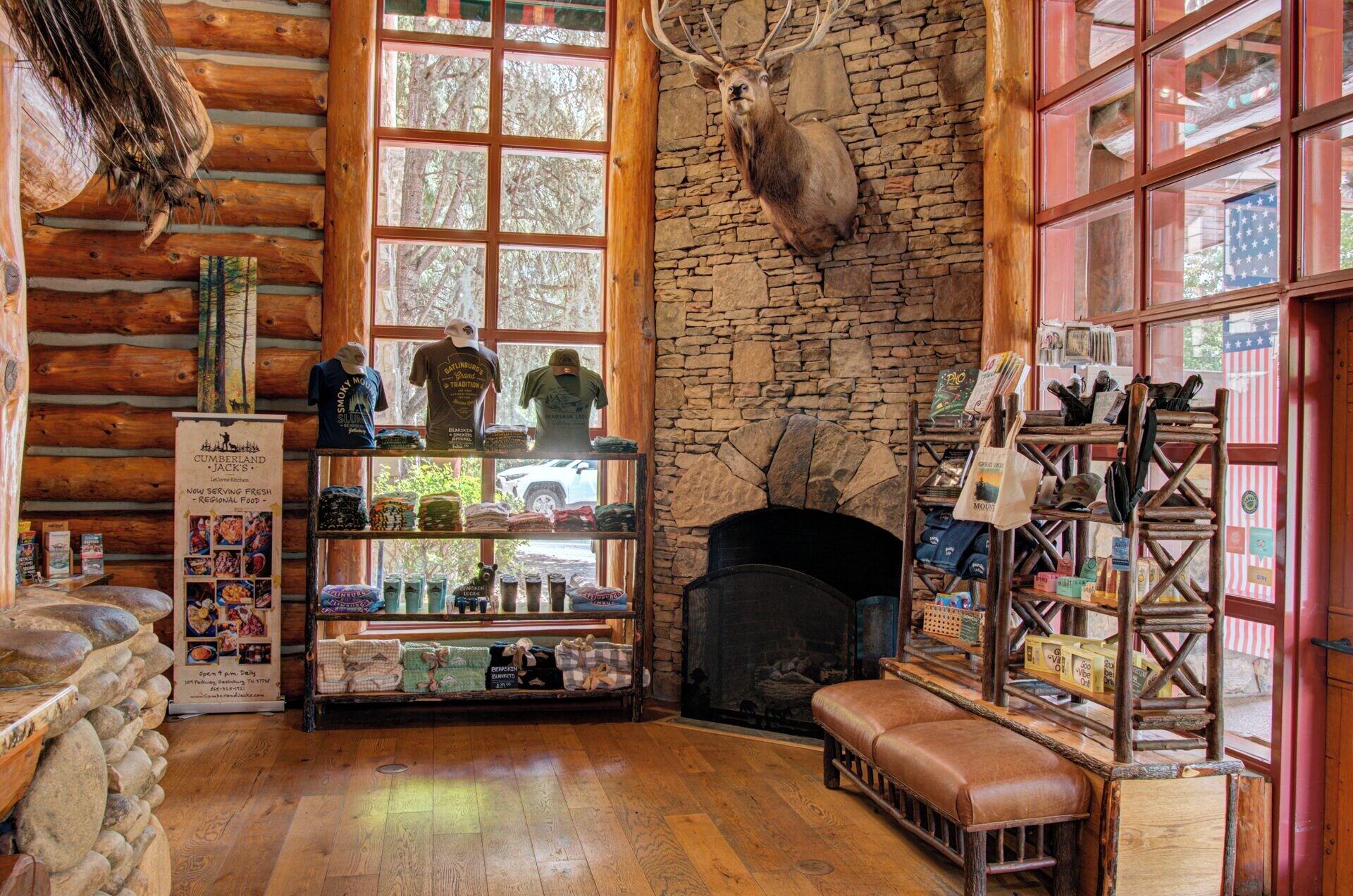 Vista Lobby Bearskin Lodge on the River