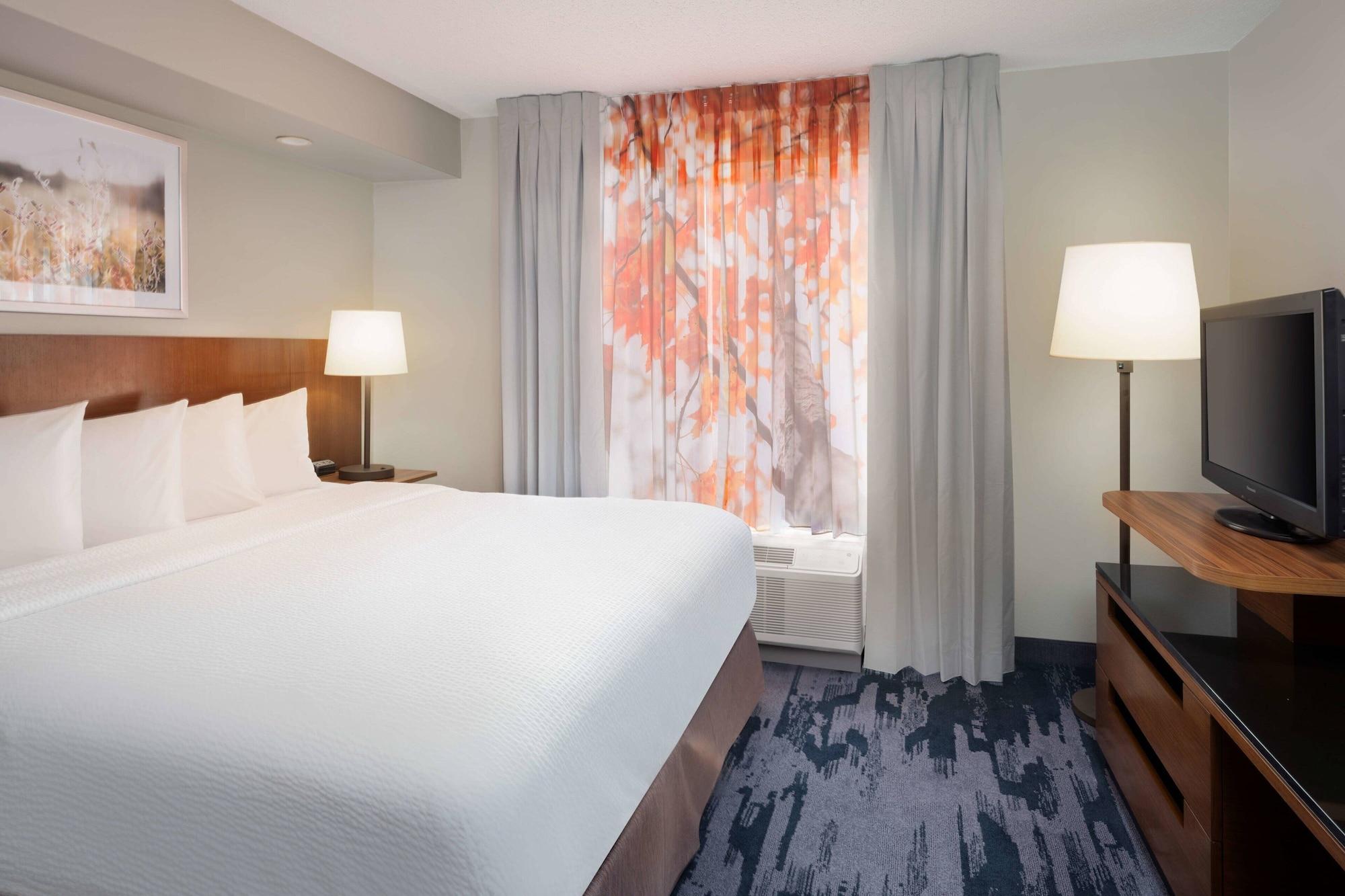 Varios Fairfield Inn and Suites by Marriott Austin South
