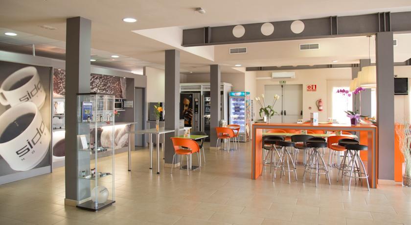 Restaurant B&B Hotel Valencia Aeropuerto