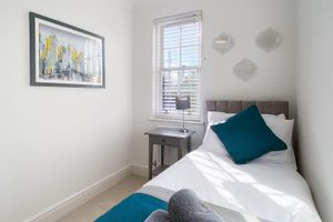 Alquiler Vacacional - Charming City Centre house with Parking