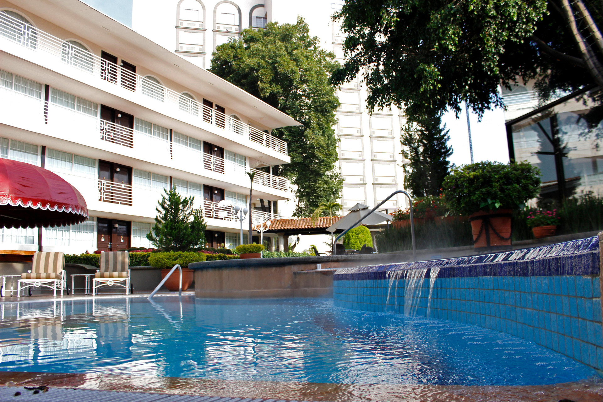 Vista Piscina Krystal Satélite María Bárbara