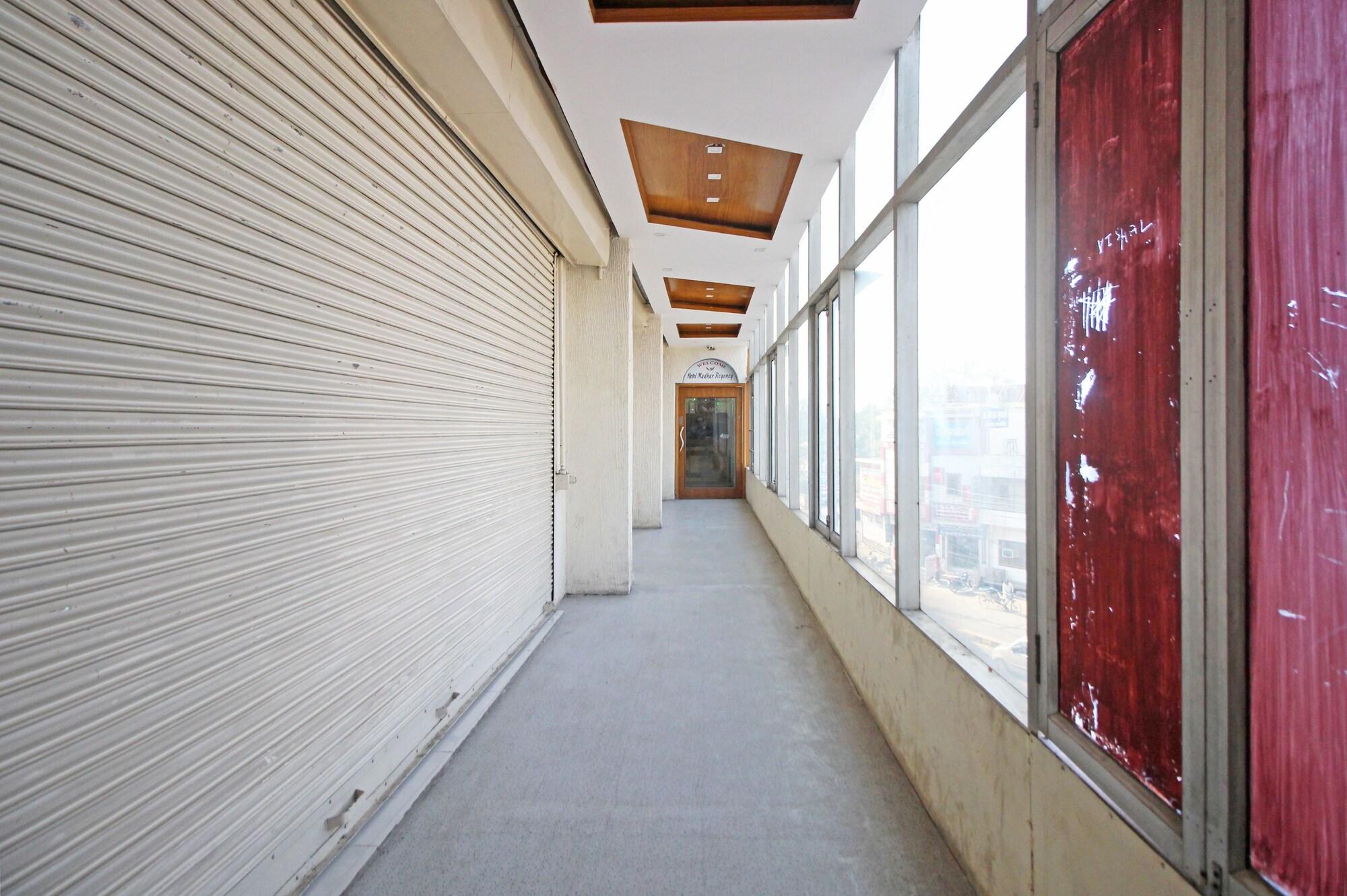 Comodidades del Alojamiento OYO 7147 Hotel Madhur Regency