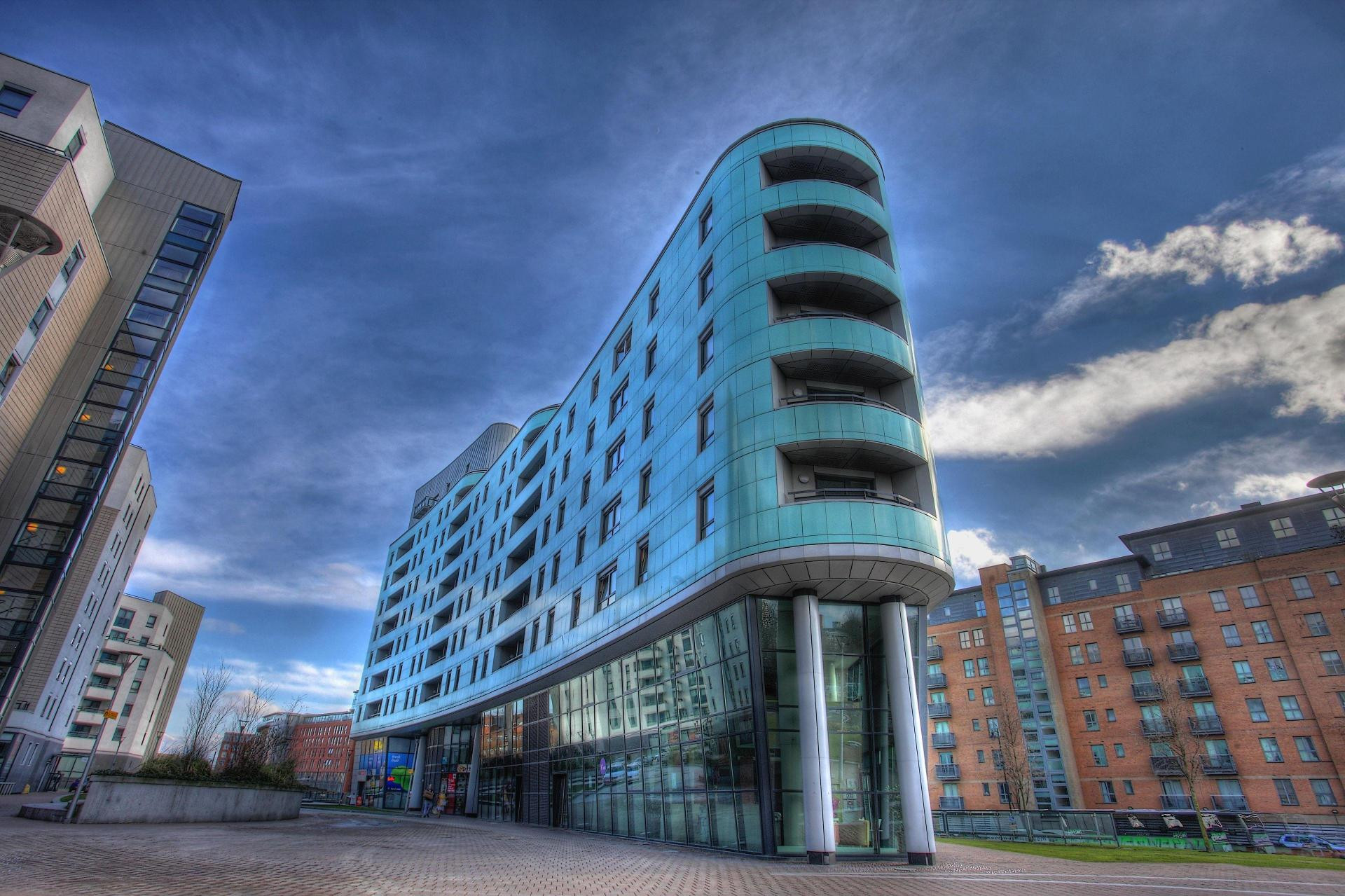 Vista Exterior Gateway Apartments Leeds