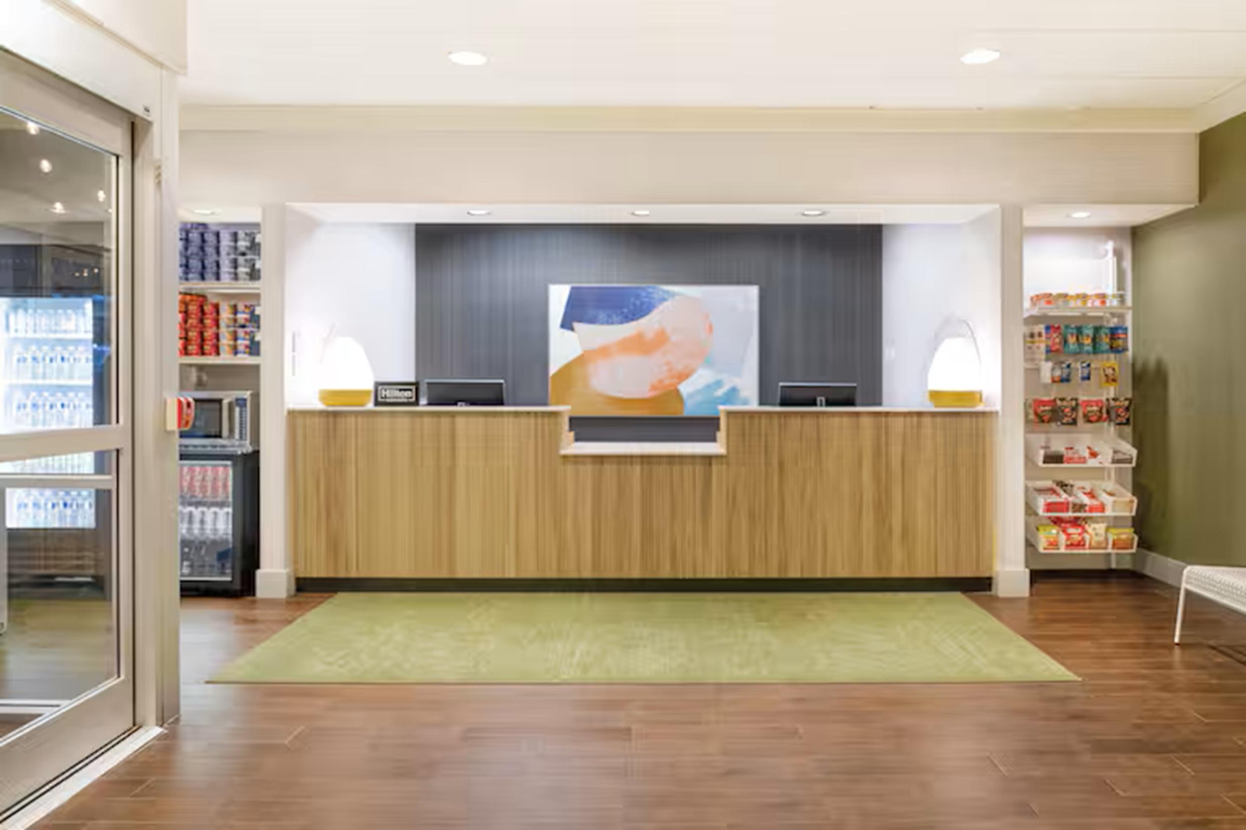 Vista Lobby Spark by Hilton Toronto Airport