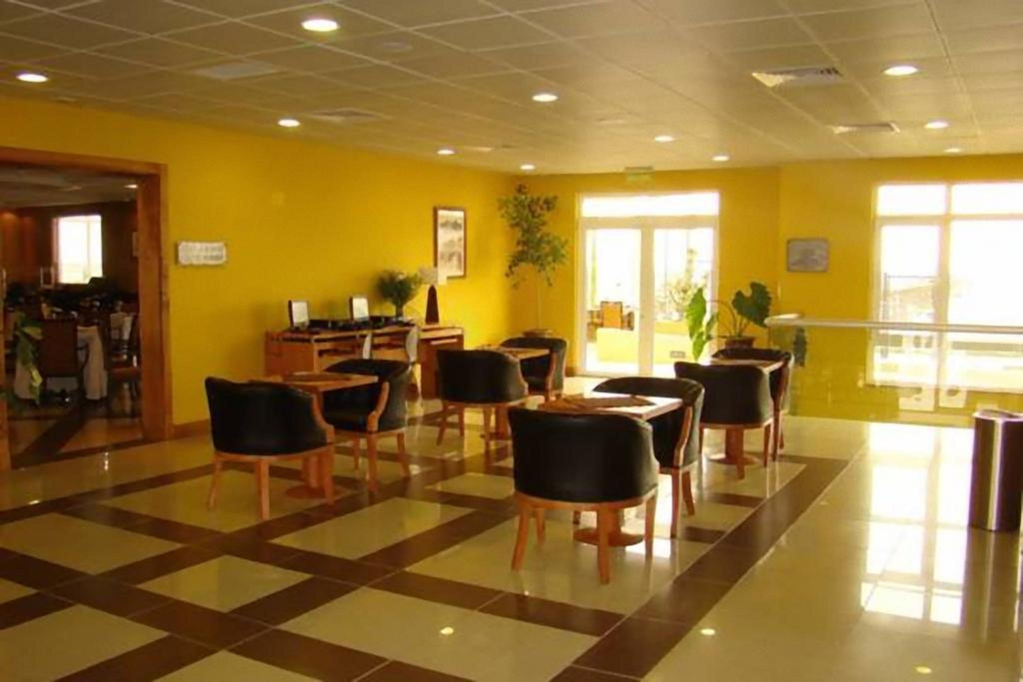Vista Lobby Diego de Almagro Arica