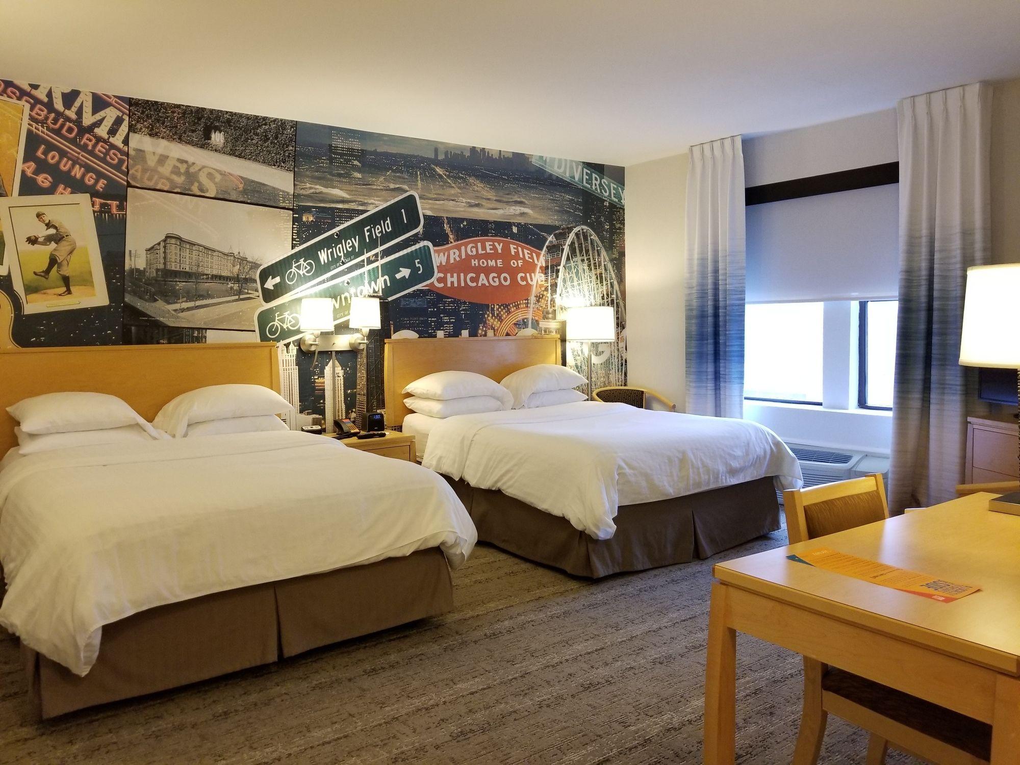 Guest room Hotel Versey Days Inn by Wyndham Chicago