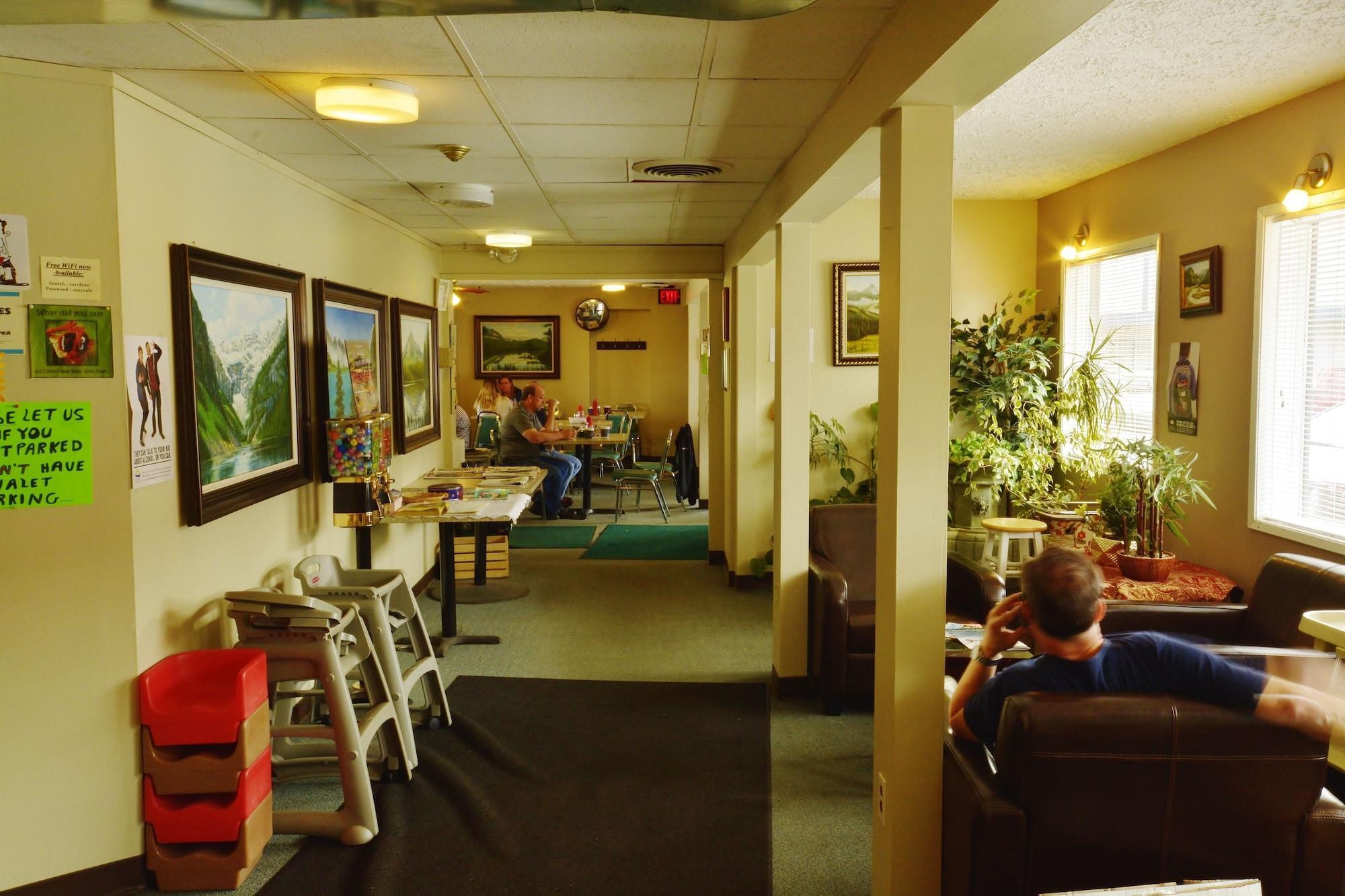 Vista Lobby Canadas Best Value Inn & Suites Kamloops