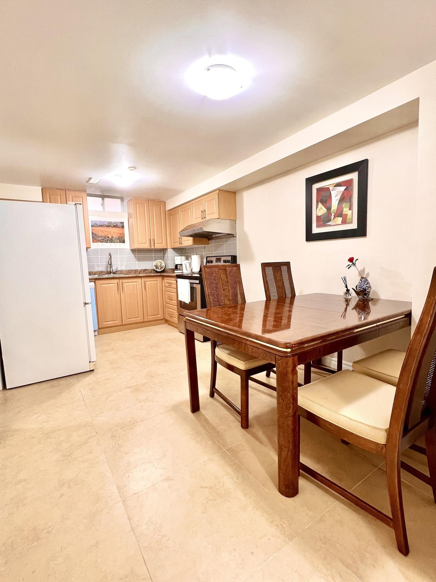 Comodidades del Alojamiento Cozy Home in Richmond Hill with Free Parking