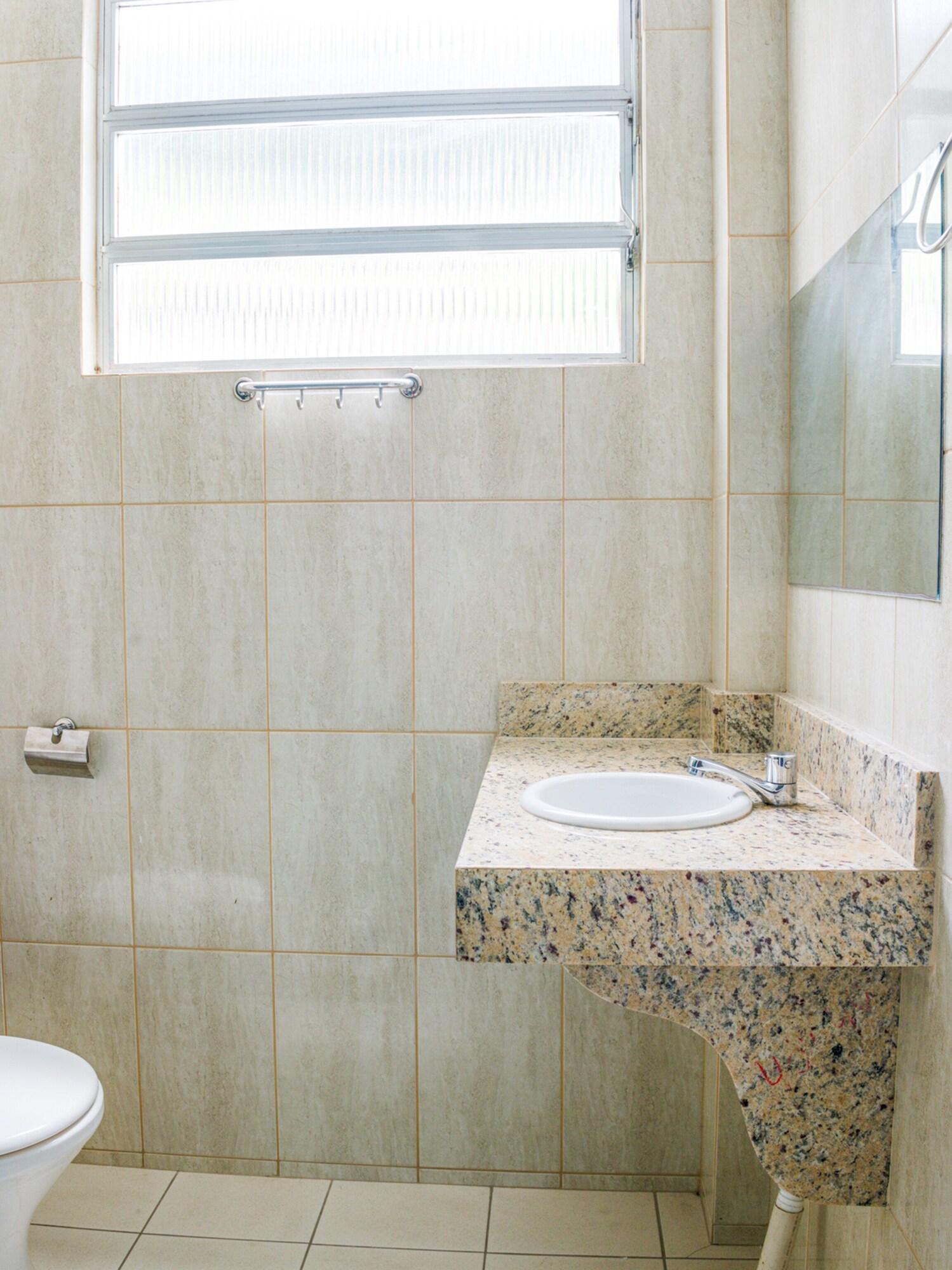 Equipamiento de Habitación OYO Hotel Lindoia, Petropolis