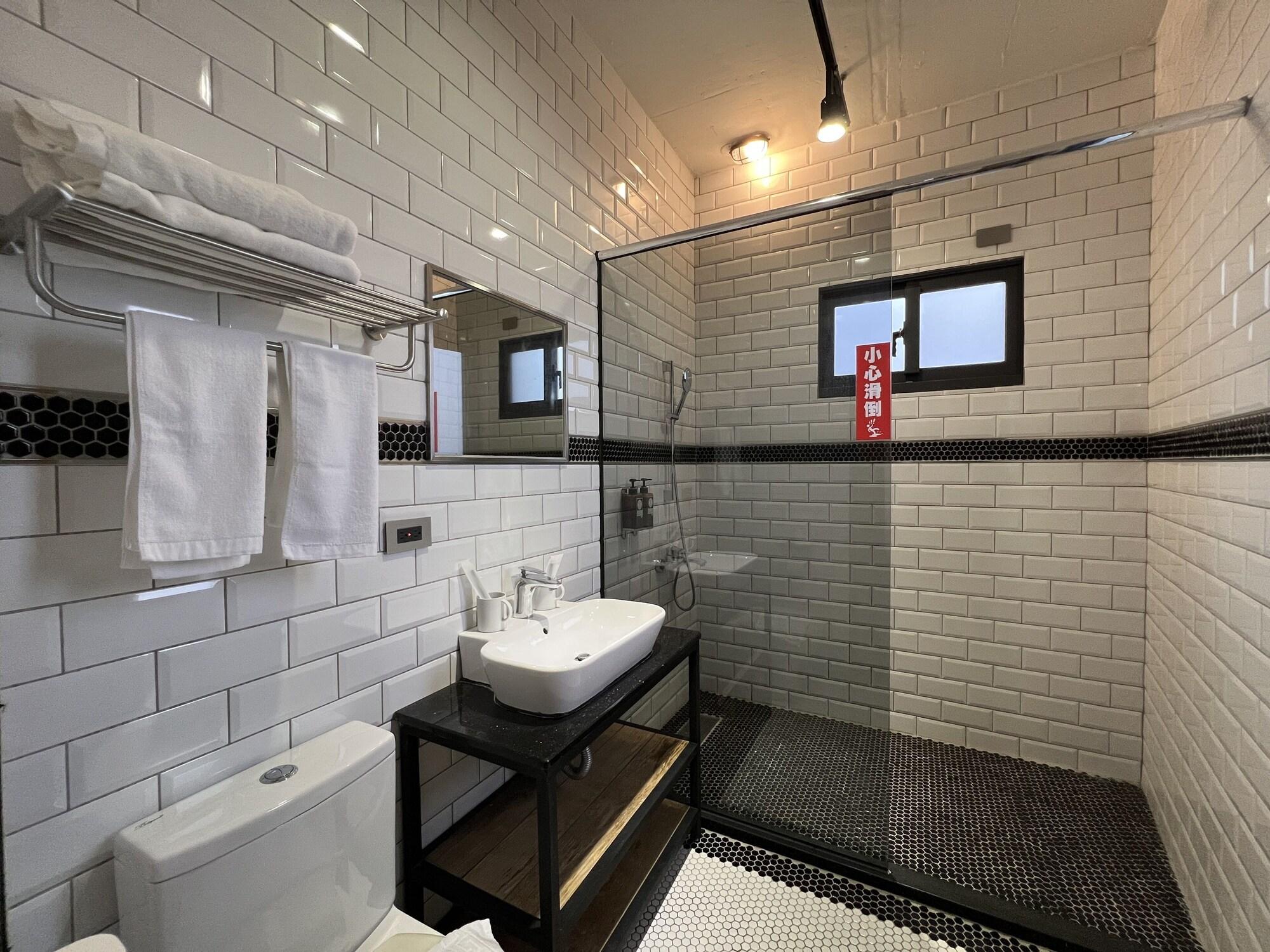 Equipamiento de Habitación The Hills