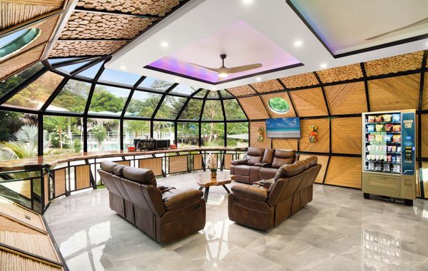 Love Geodome with Wi-Fi, Hot-Tub, Pool, A/C in tranquil Potrero. - Hoteles con jacuzzi en Potrero Guanacaste