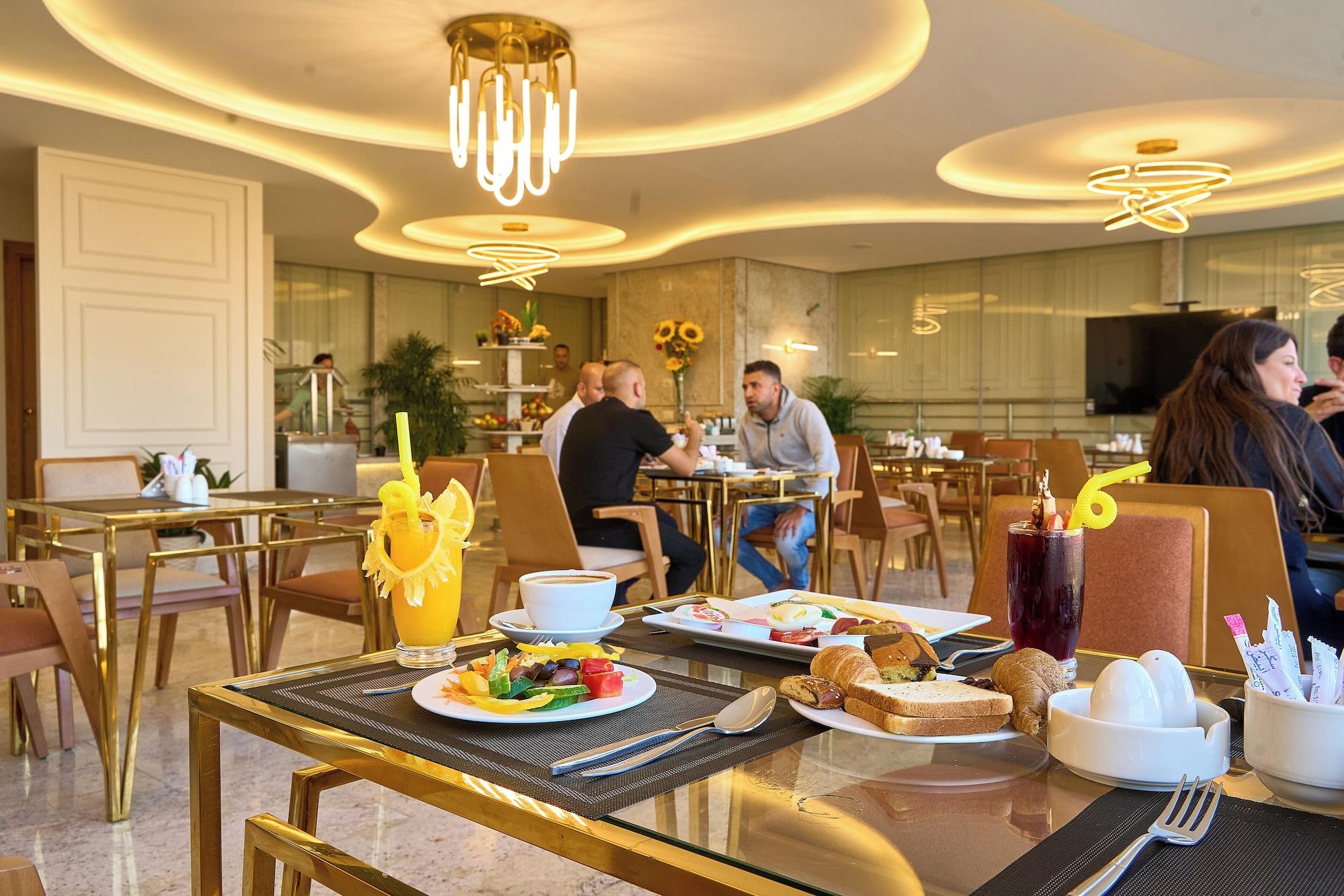 Restaurant Pyramids Plateau Hotel