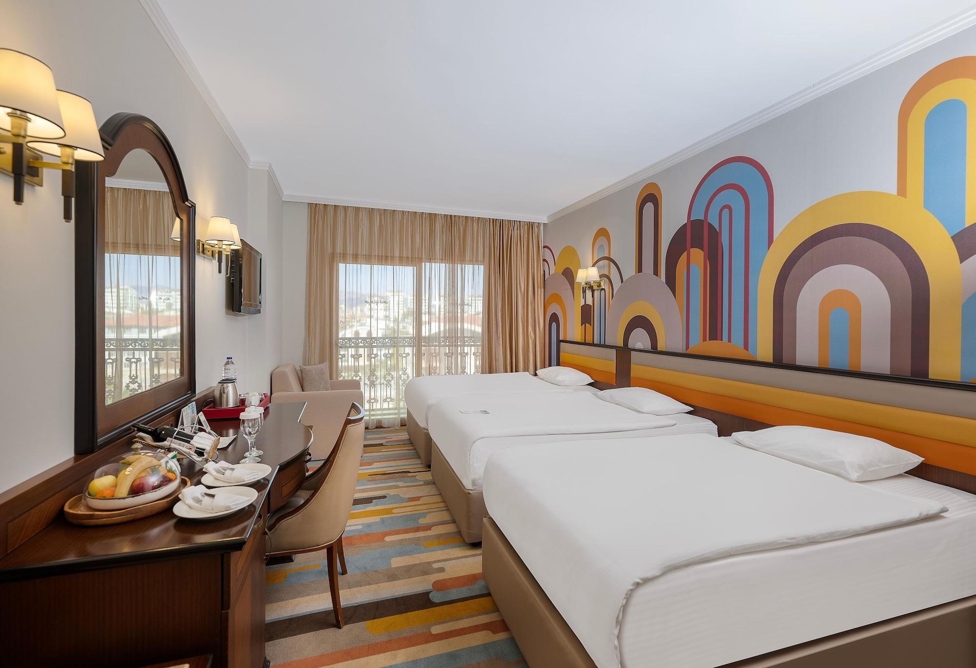 Habitación Megasaray Westbeach Antalya