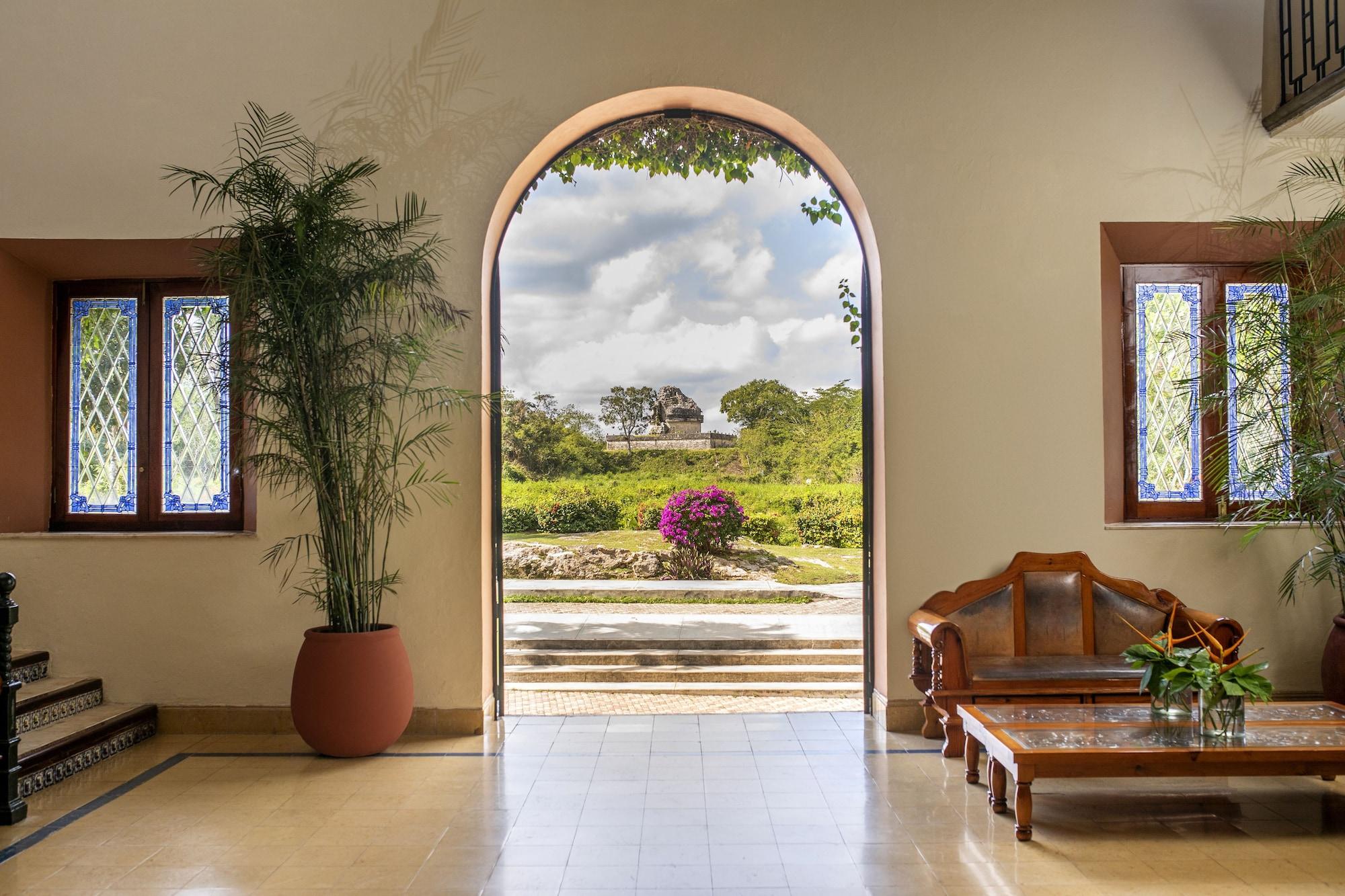 Vista Lobby Mayaland Hotel & Bungalows