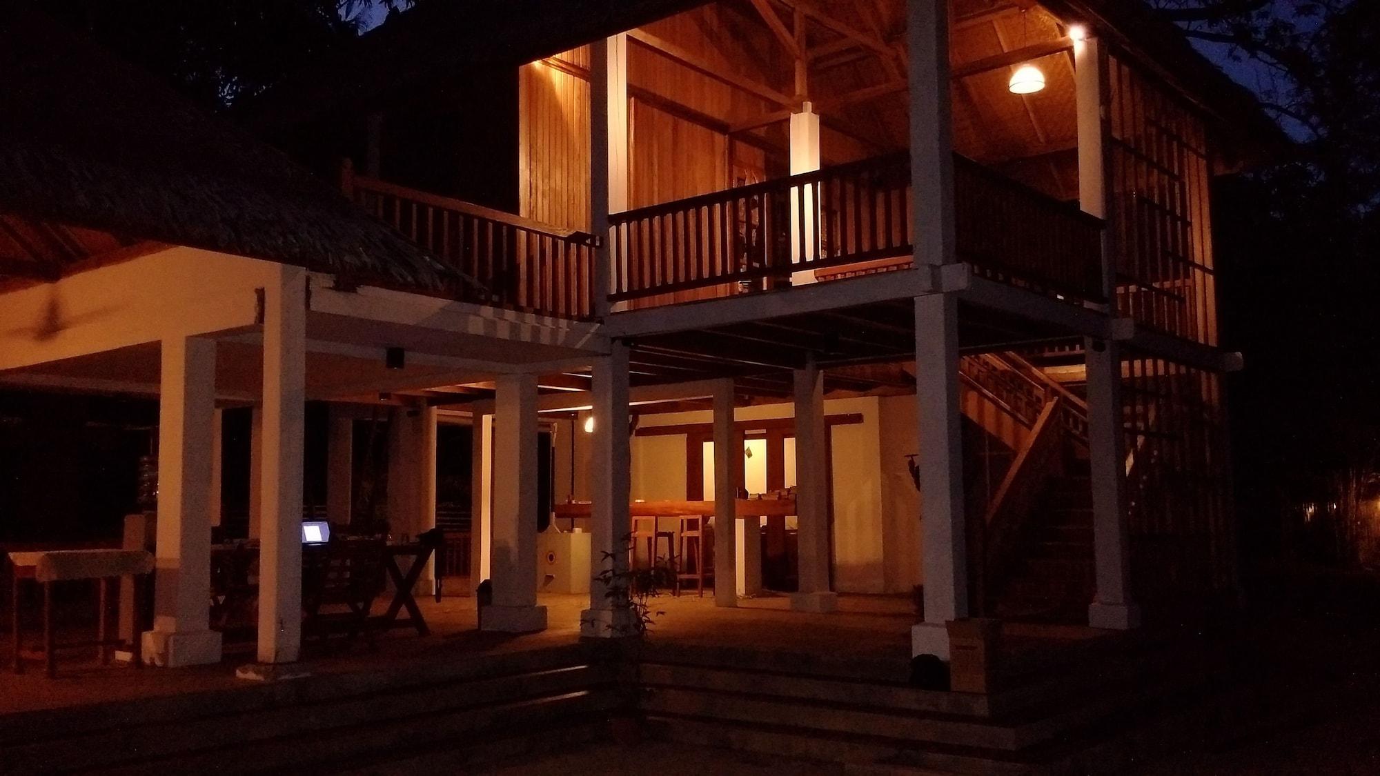Restaurant Jonaths Cottage Bunaken
