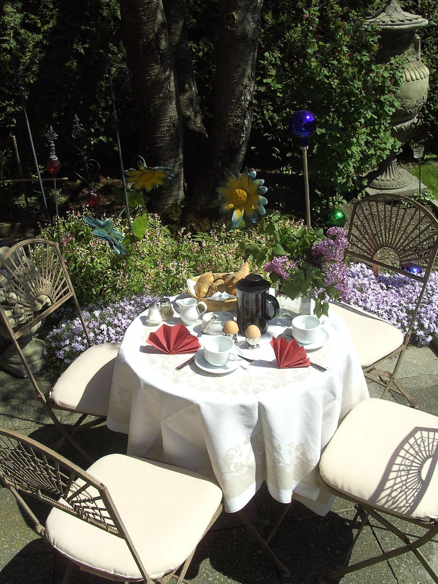 Restaurant Hotel Roter Hahn garni