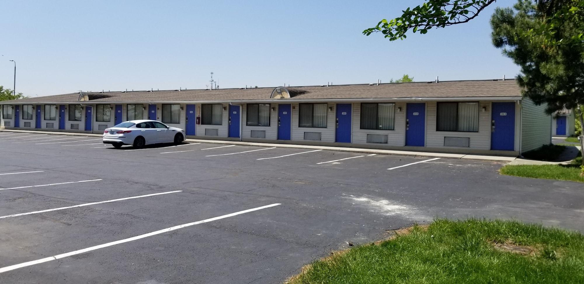 Vista Exterior FairBridge Inn Express London