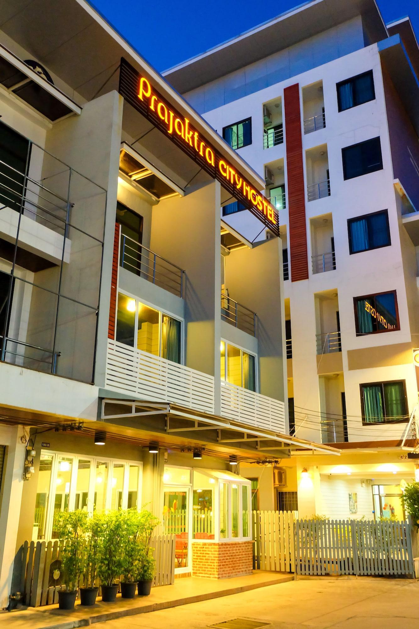 Área de desayuno Prajaktra City Hostel
