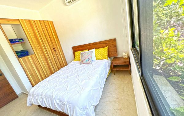 NEW Modern Home w/Private Pool ~10 mi to the beach - Hoteles con alberca en Puerto Morelos, México
