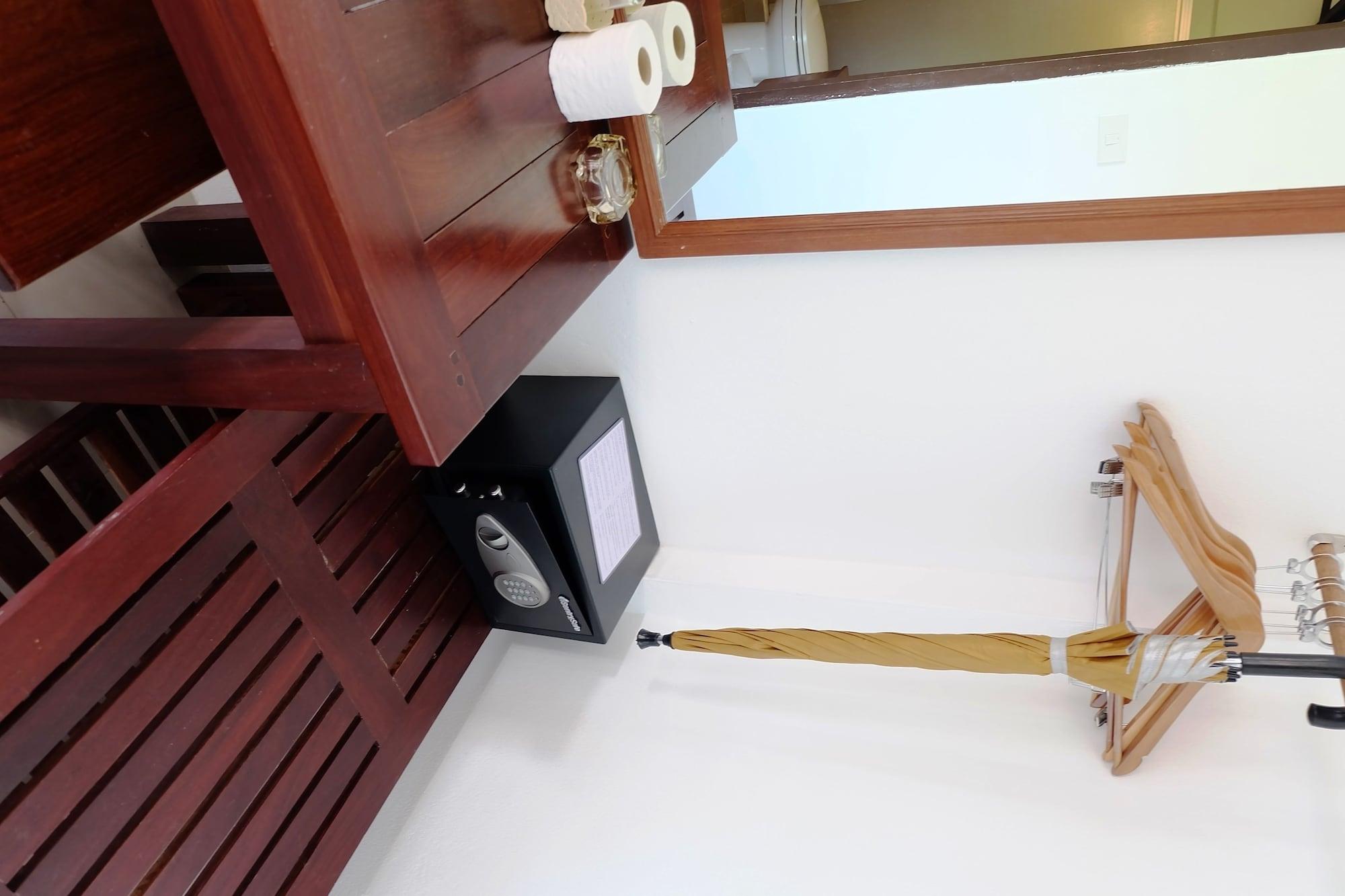 Set de Habitación Samed Cliff Resort