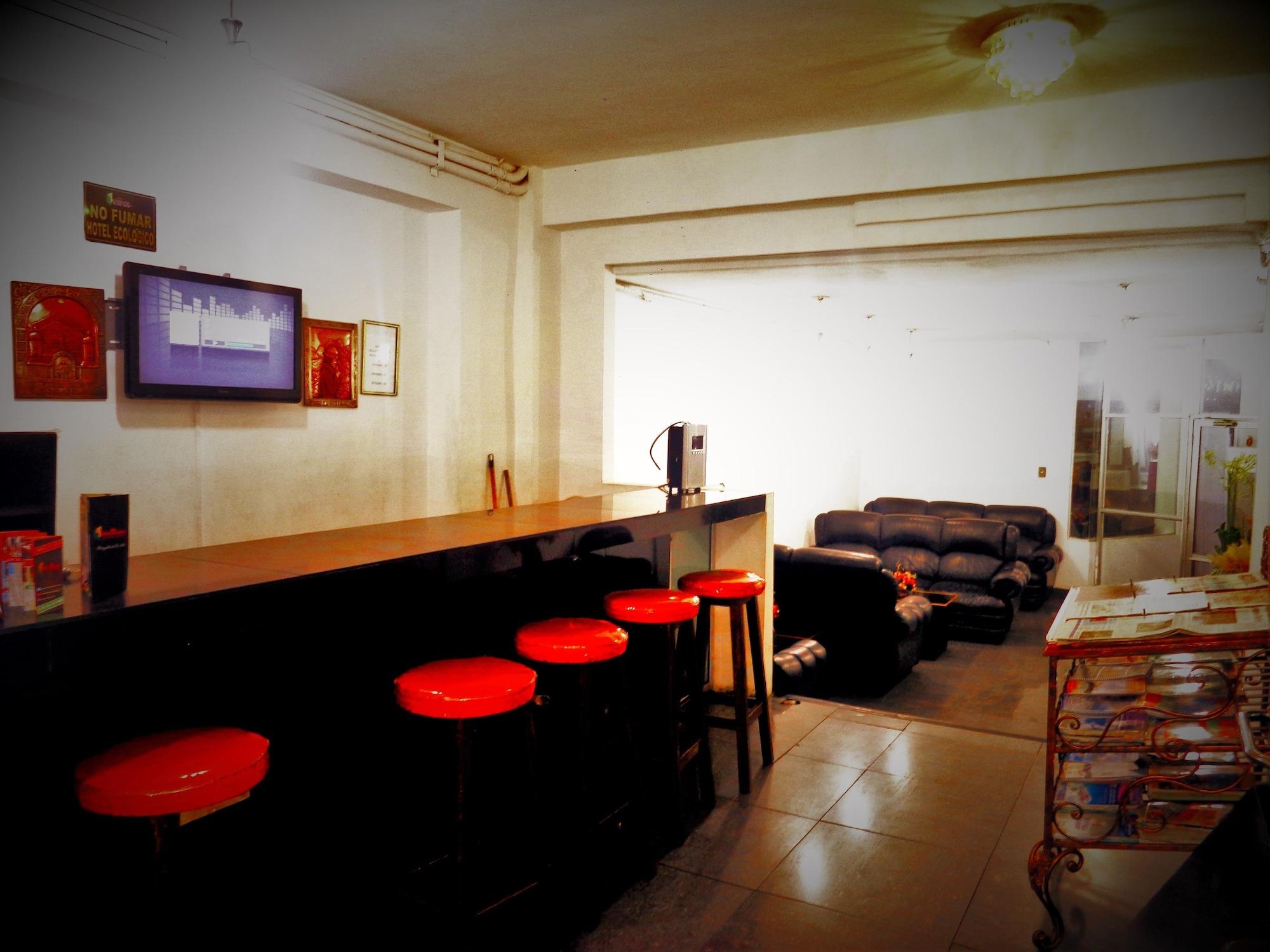 Vista Lobby Hotel Alexander