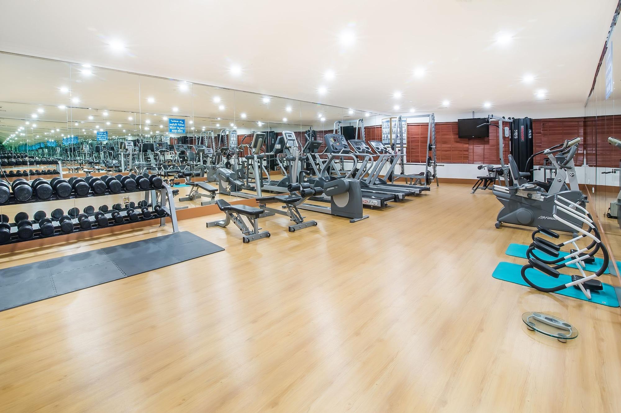 Gimnasio Sunday Hotel Holiday international Dubai