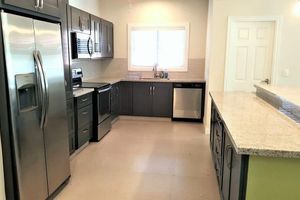 Alquiler Vacacional - Sea Glass Villa Tobago in a 24-hr manned gated community close to beaches