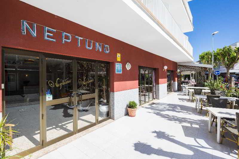 Vista Exterior Neptuno Hostal