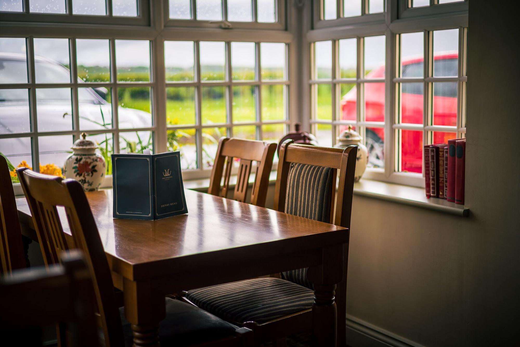 Restaurant The Three Horseshoes