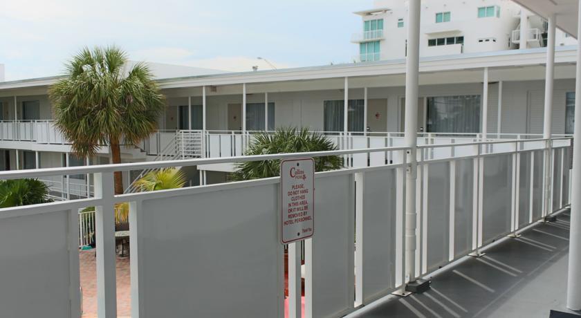 Hotel Collins Hotel