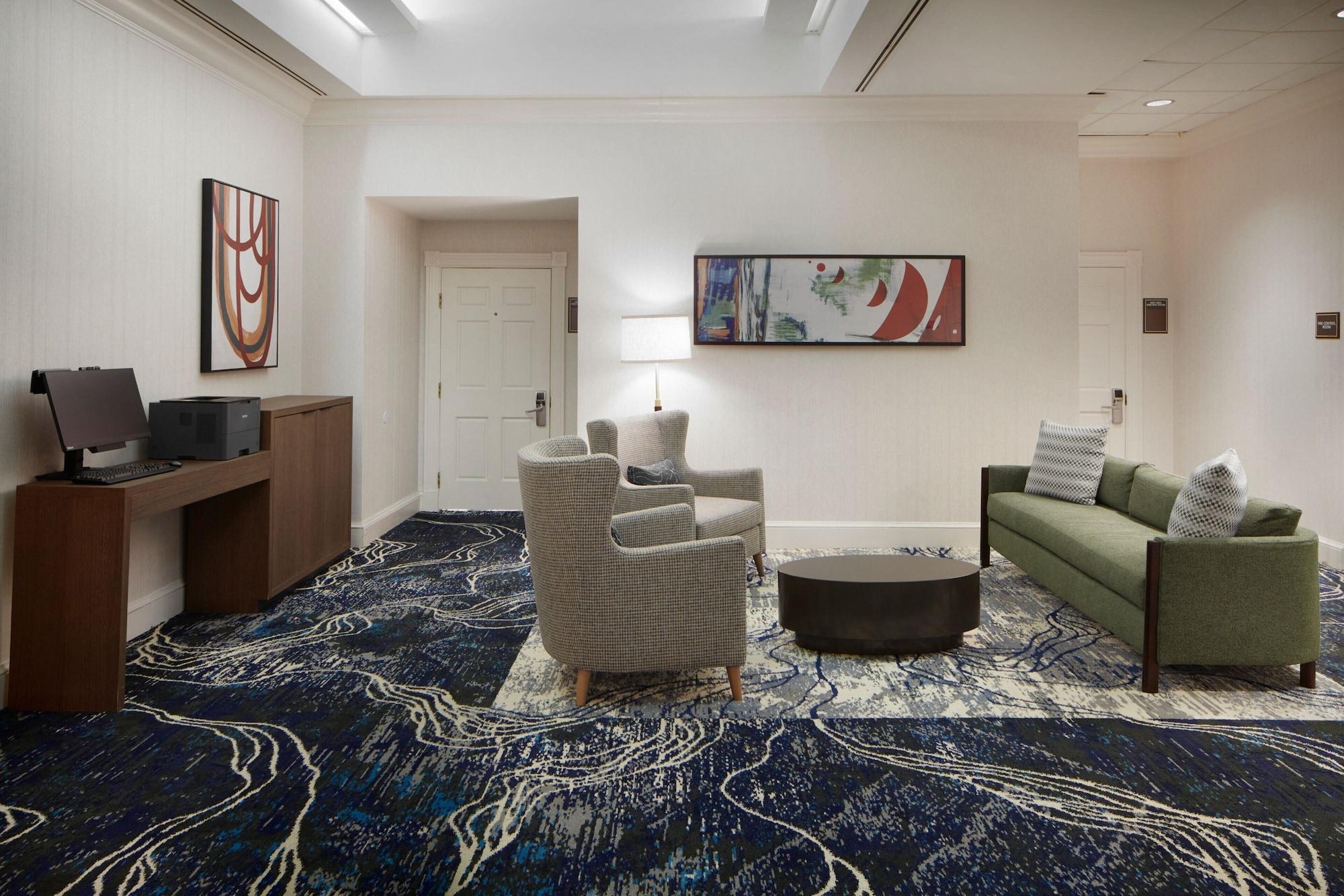 Vista Lobby Residence Inn by Marriott Arlington at Rosslyn