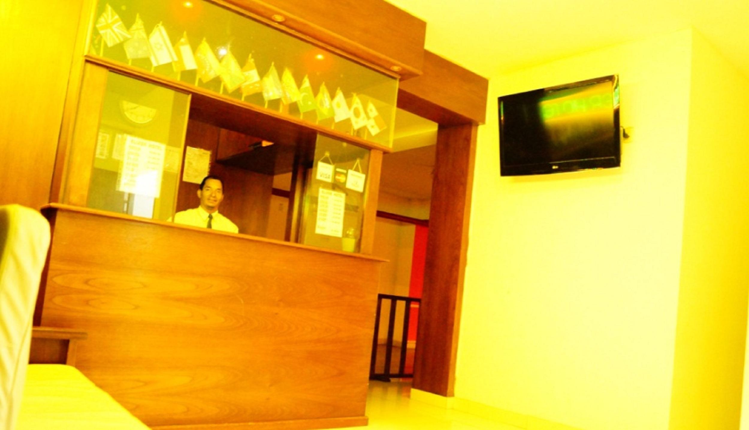 Vista Lobby Elixer Hotel