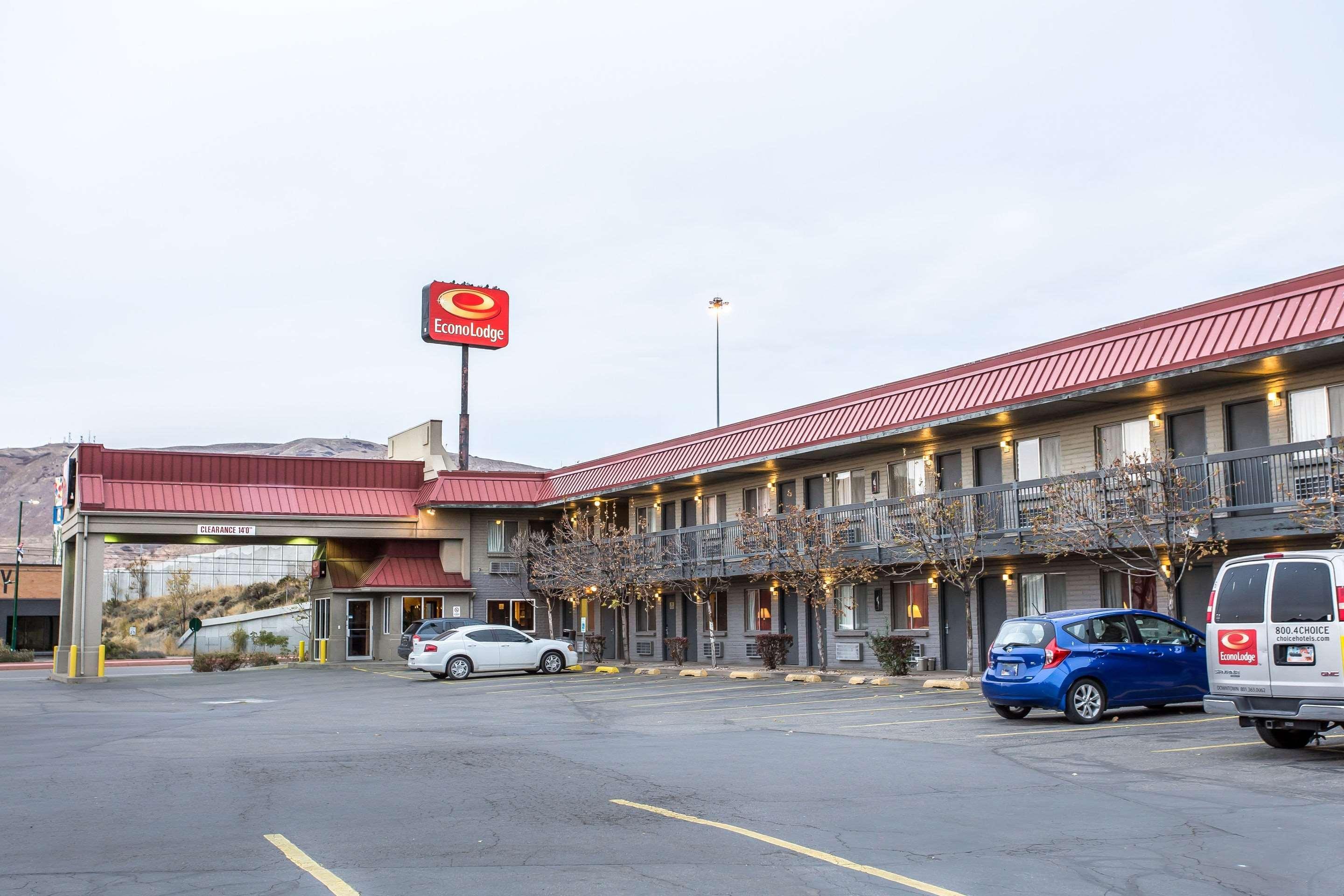 Vista Exterior Econo Lodge Downtown Salt Lake City