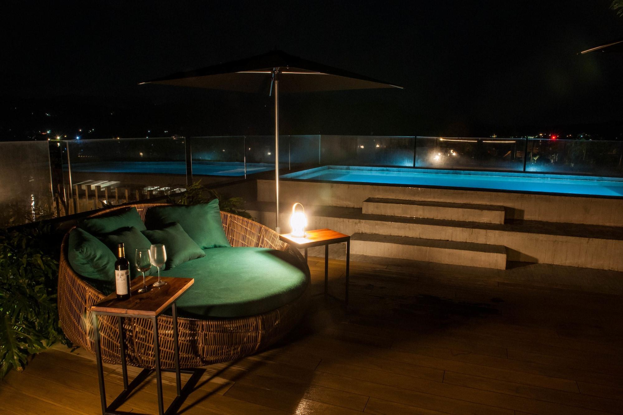Vista Piscina Cinco Rodavento