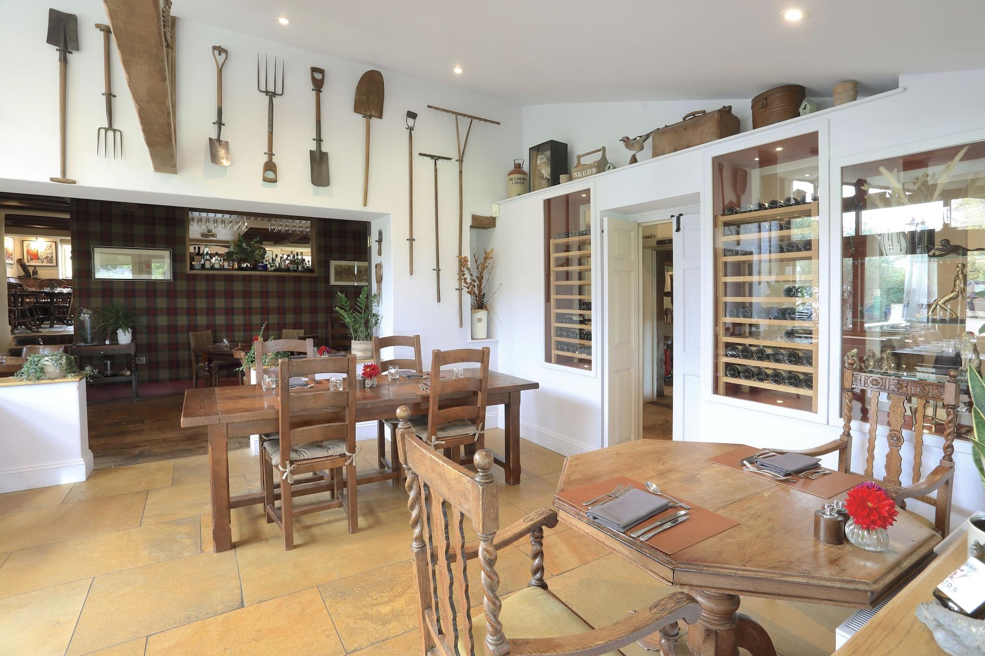 Restaurant The Feathered Nest Country Inn