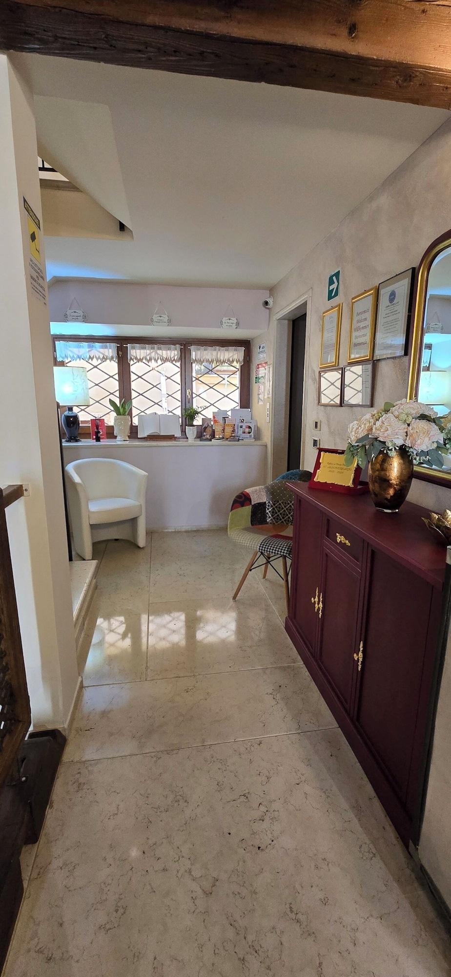 Vista Lobby Relais A Ponte Pietra