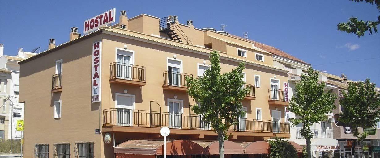 Varios Hostal Sunami
