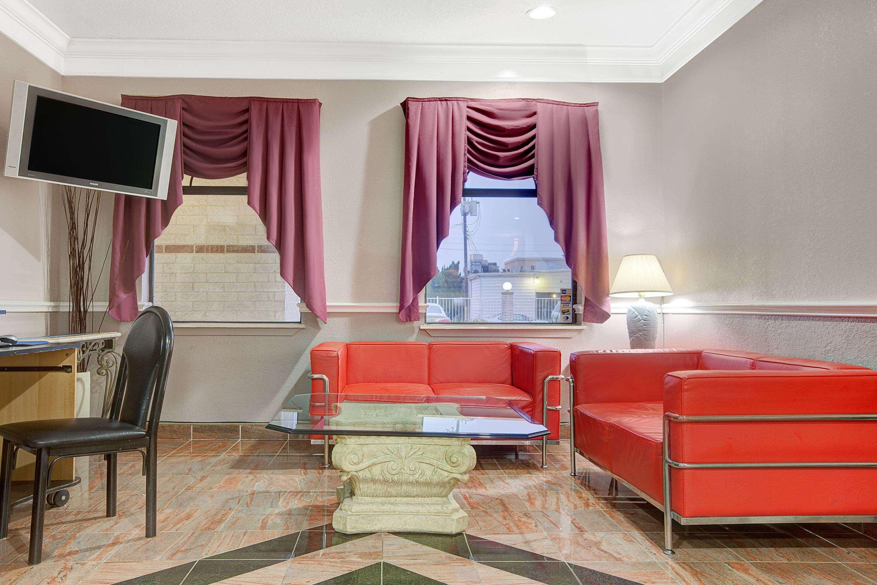 Vista Lobby Super 8 by Wyndham Galveston
