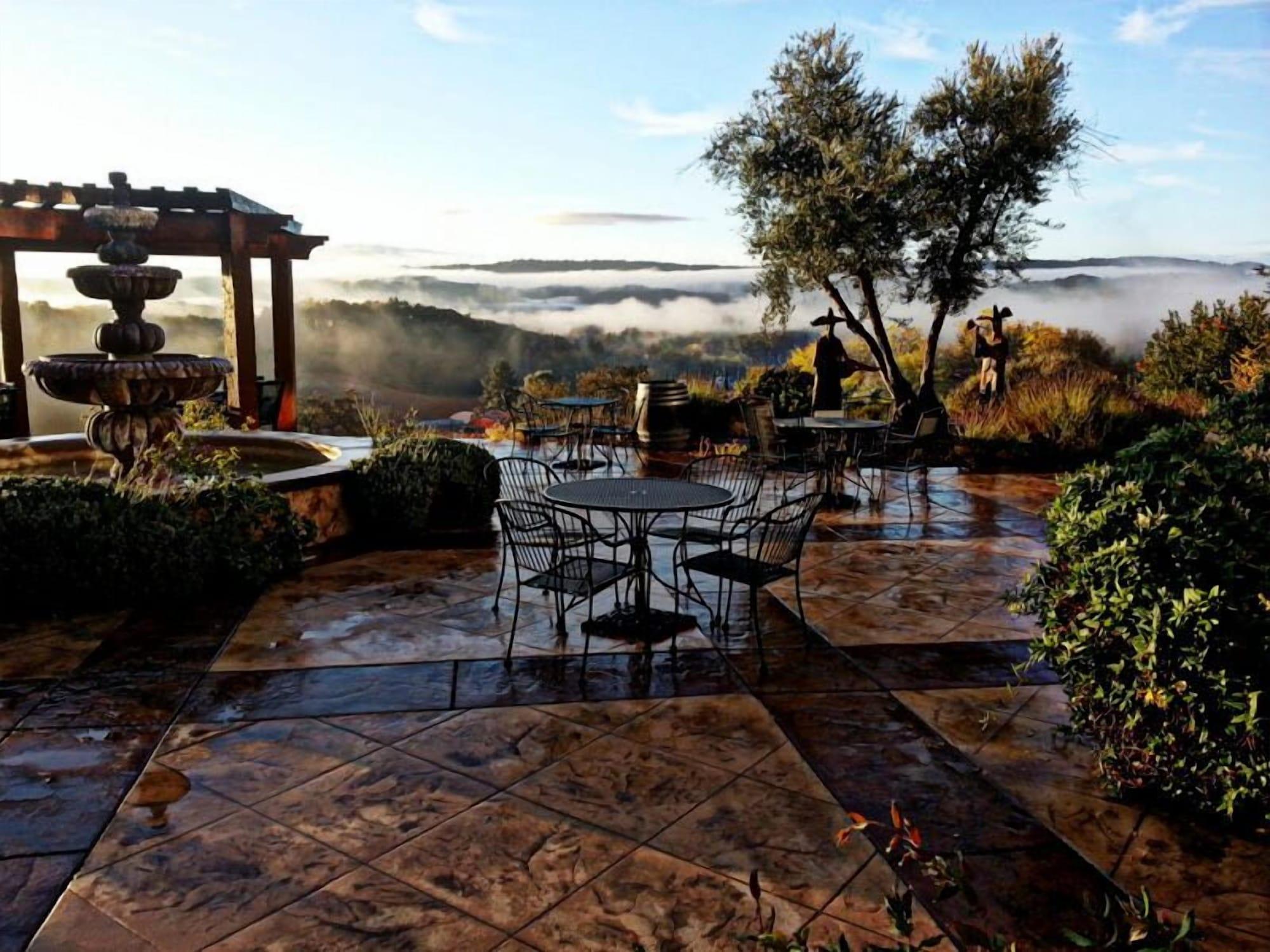 Varios The Inn at Croad Vineyards