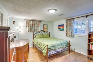 Alquiler Vacacional - Tranquil 1-bed apt sleeps 4 overlooking Indian Creek Gorge w/ WiFi, AC & hot tub