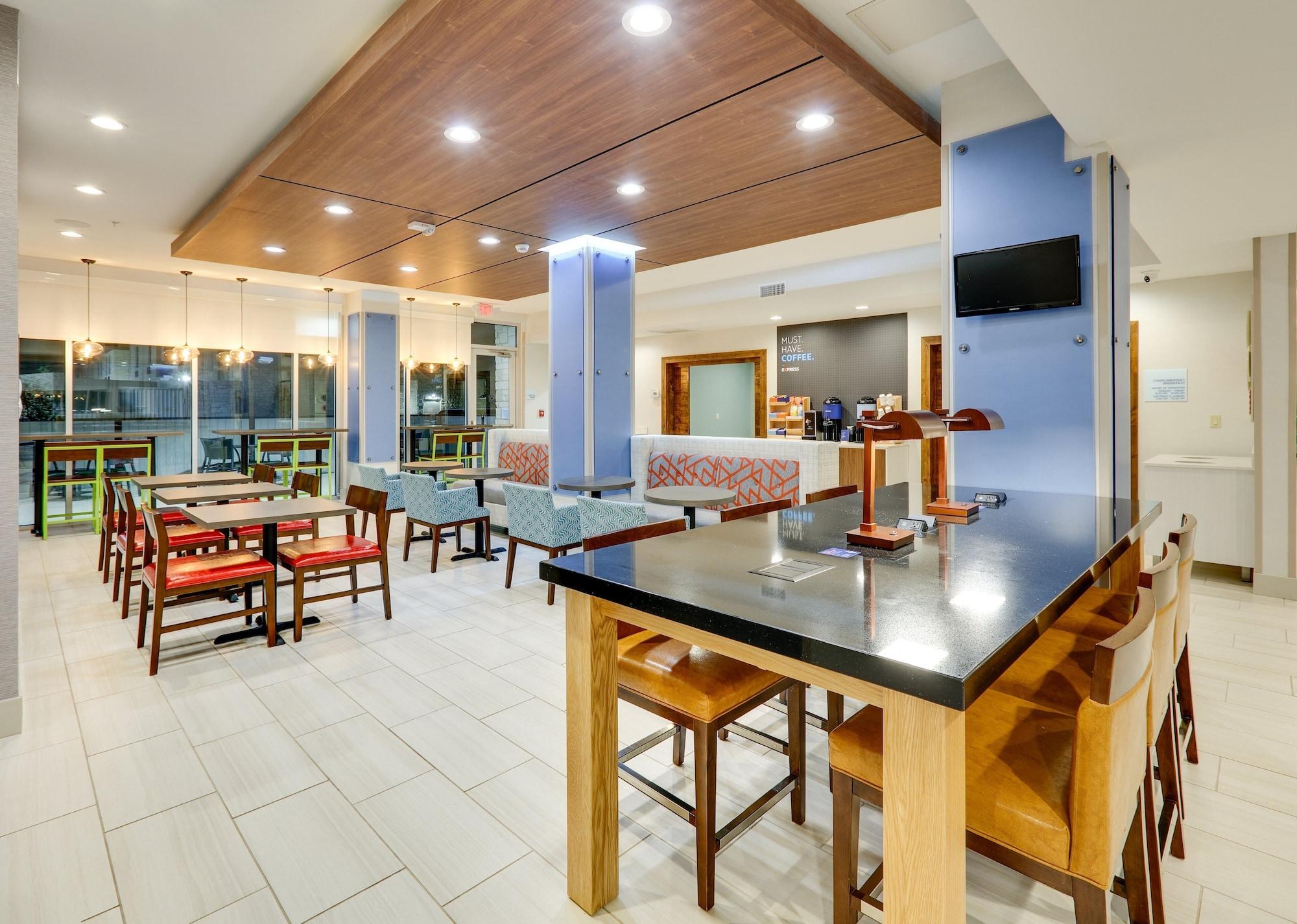 Restaurant Holiday Inn Express & Suites Dallas NW - Farmers Branch by IHG