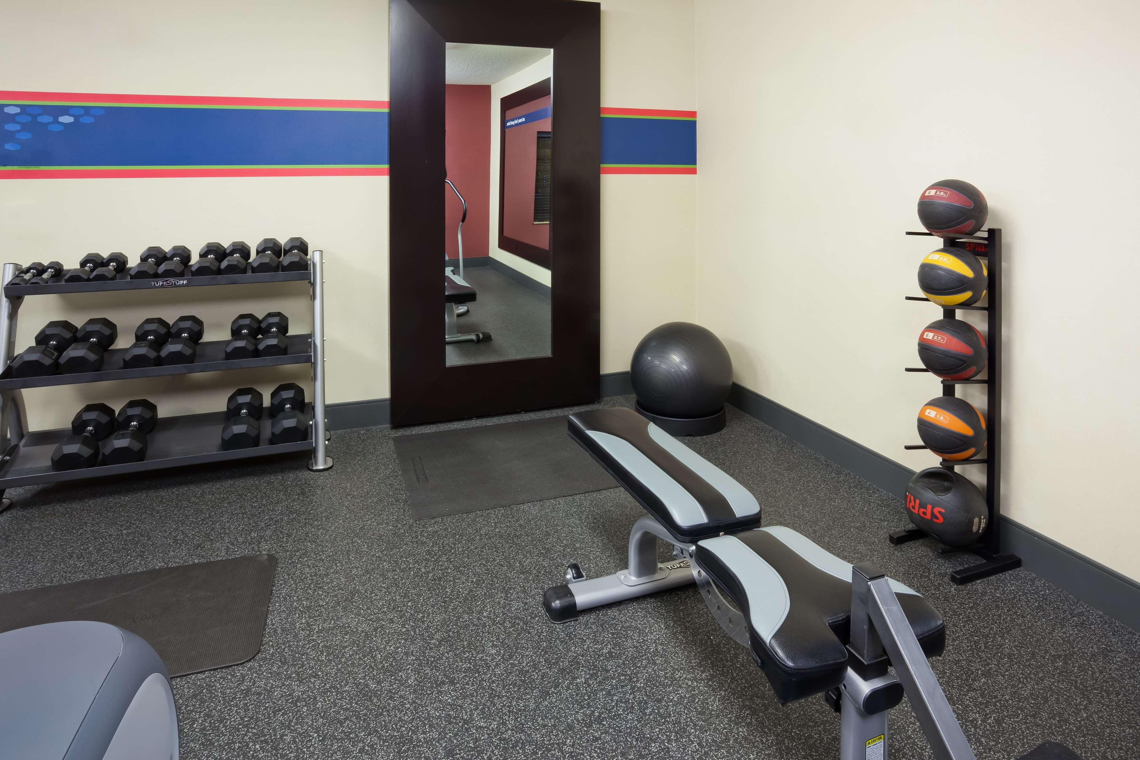 Instalaciones Recreativas Hampton Inn Fairmont