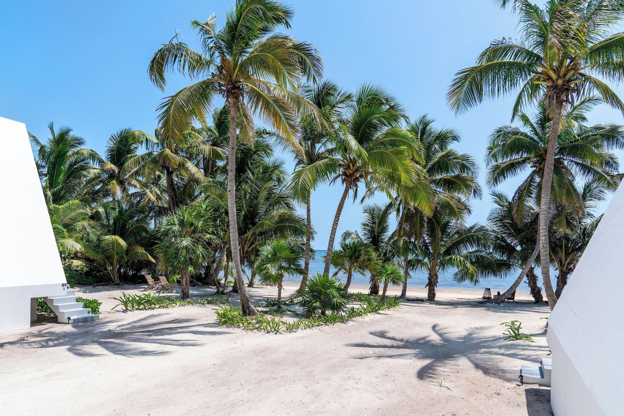 Playa Sand and Sky Resort