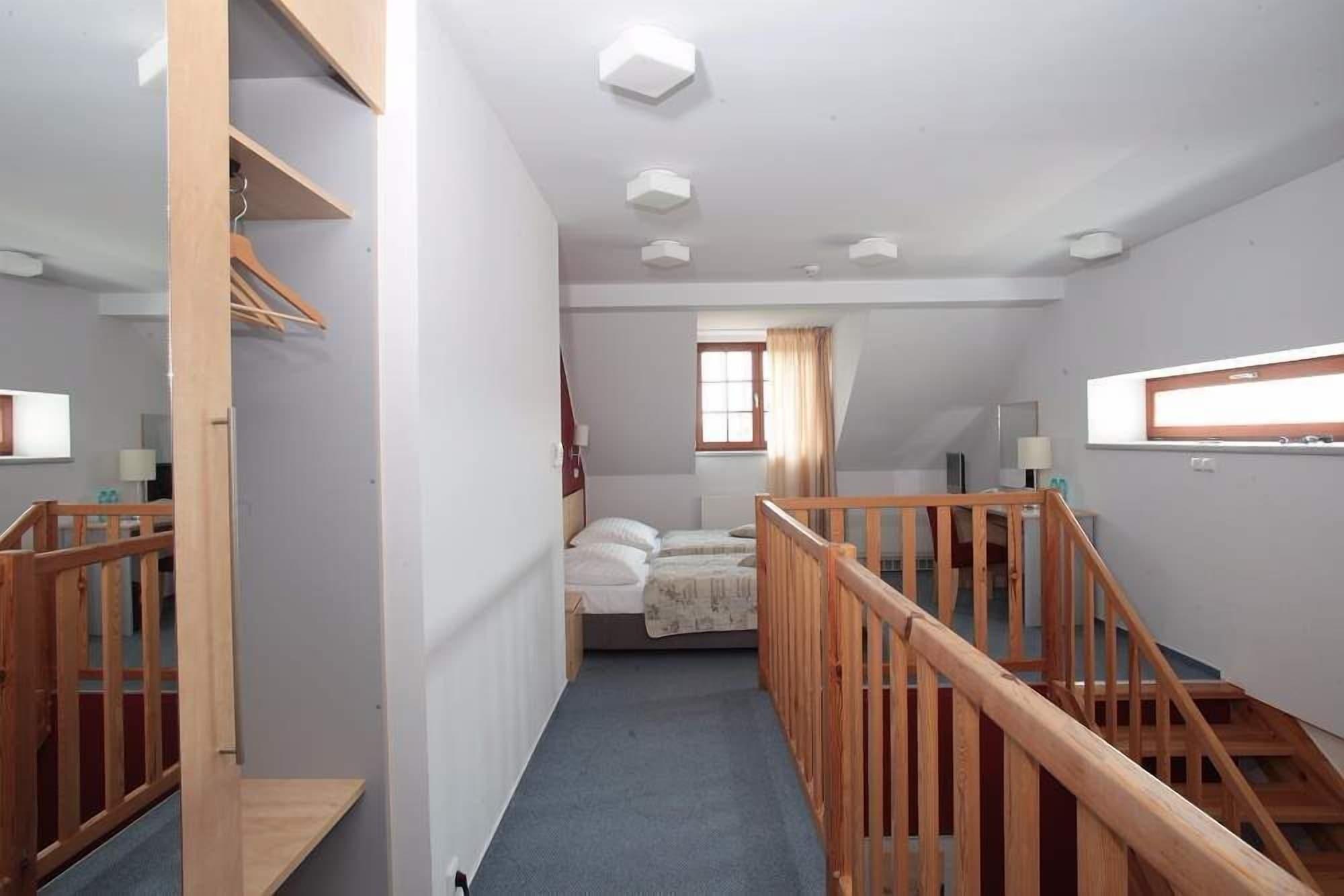 Set de Habitación Hotel Chvalska Tvrz