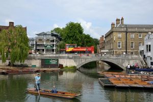 Actividad - City Sightseeing Cambridge Hop-On Hop-Off Tour