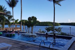 Alquiler Vacacional - House 4 suites, gated community, maximum capacity 10 people.