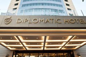 Alojamiento - Diplomatic Hotel